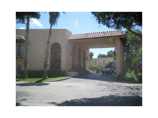 10816 N KENDALL DR # R-14 - Image 10506020