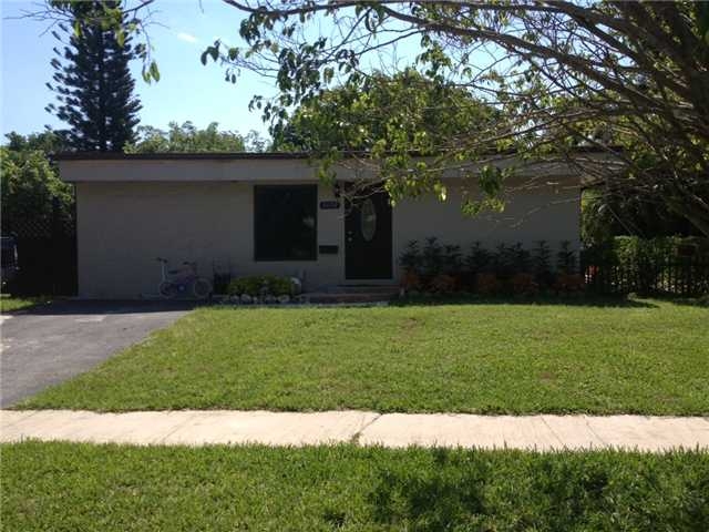 8000 NW 71ST AV - Image 13194653