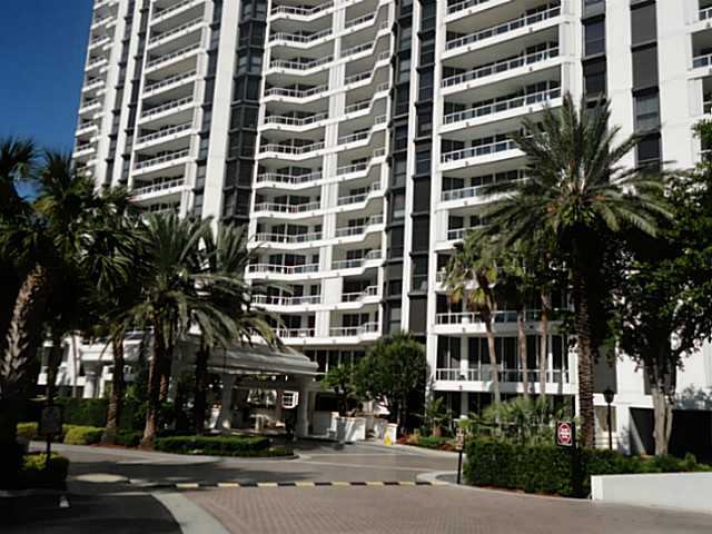 21205 YACHT CLUB DR # 2001 - Image 13344486