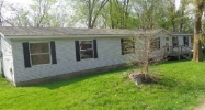 307 N State St Sorento, IL 62086 - Image 14745388