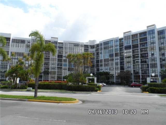 800 PARKVIEW DR # 827 - Image 14915648