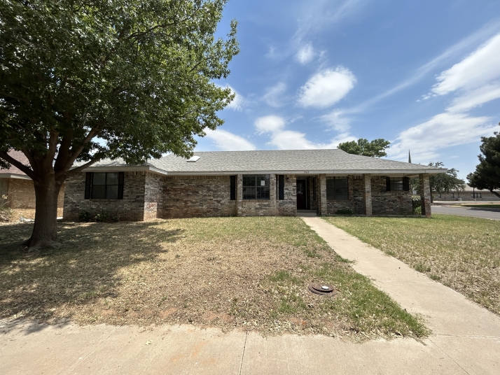 3611 Oakridge Drive - Image 17388488