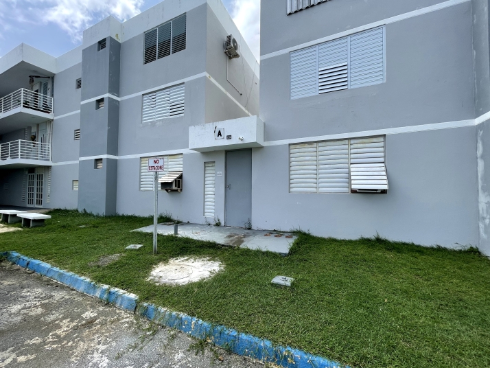 Apt 105-a Cond Brisa De Ceiba Court - Image 17536982