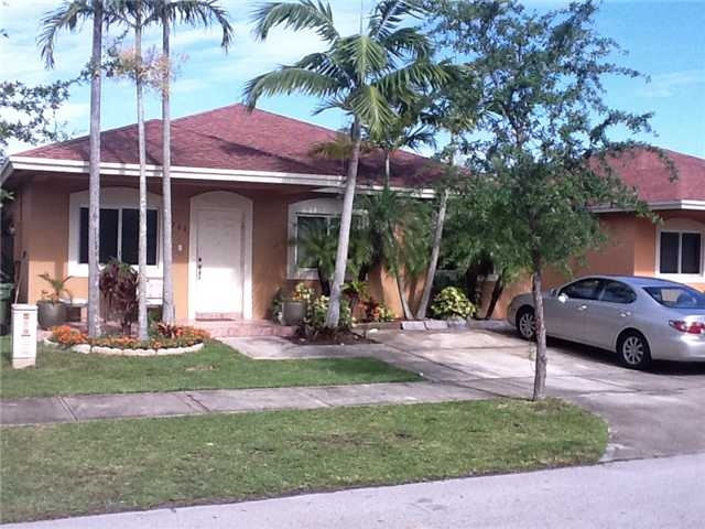 208 SW 15 PL - Image 17543983