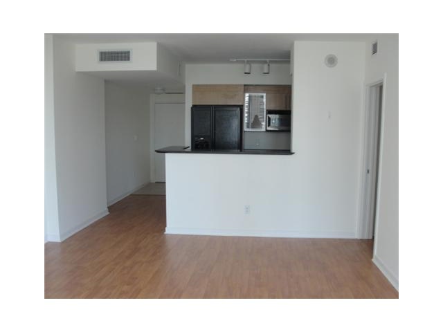 325 S BISCAYNE BL # 817