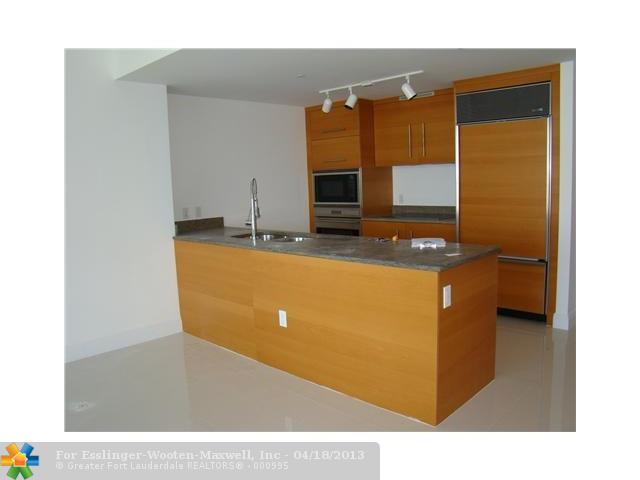 465 BRICKELL AV # 2306