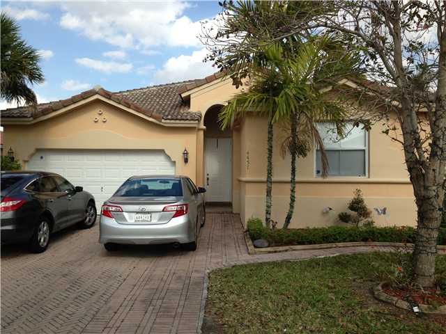 4457 SW 160 CT