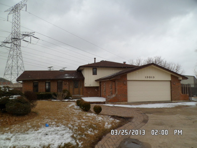 13013 Bramble Ct