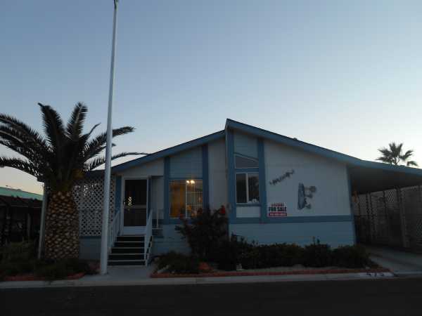 6420 E Tropicana #475