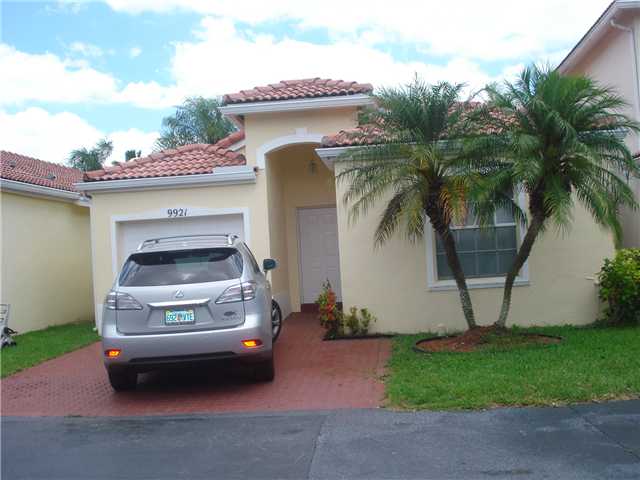 9921 SW 162 CT