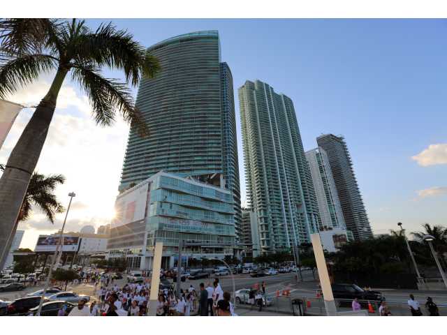 888 BISCAYNE BLVD # 4405