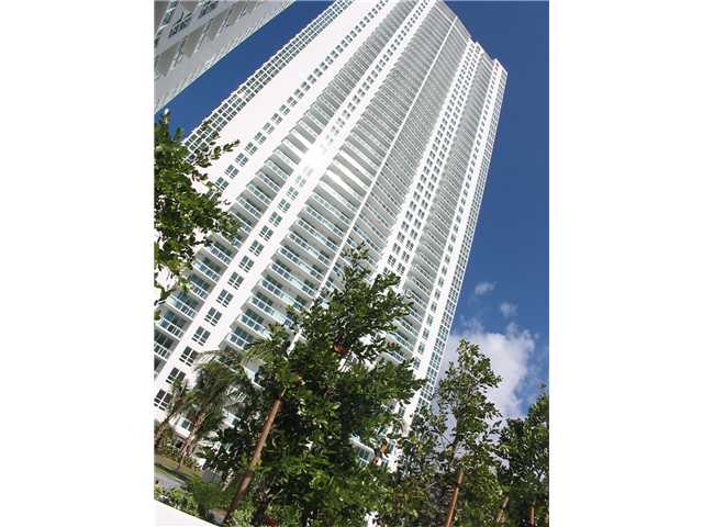 950 BRICKELL BAY DRIVE # 3700