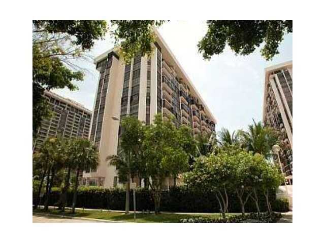 1925 BRICKELL AV # D813