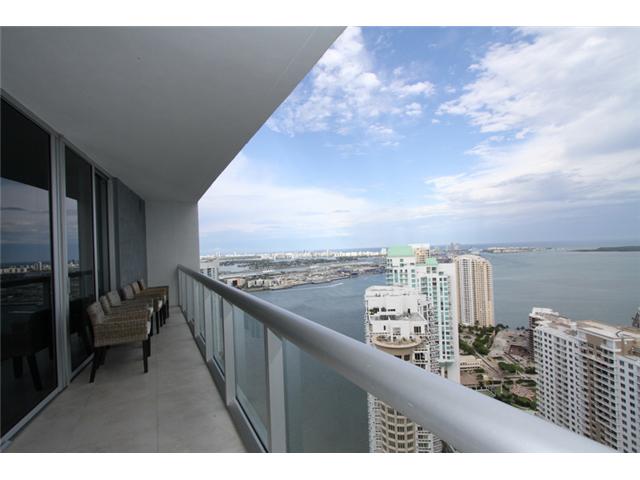 465 BRICKELL AV # 4703