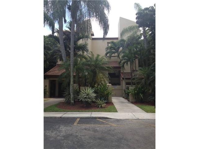 9285 SW 125 AV # 204