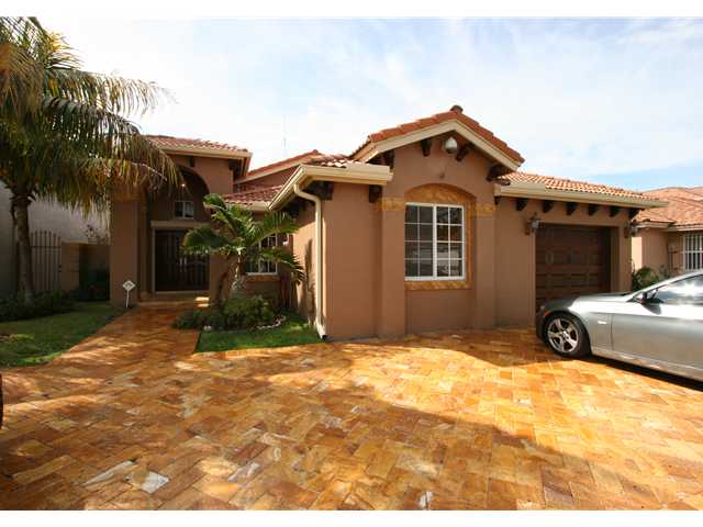 1076 NW 129 CT