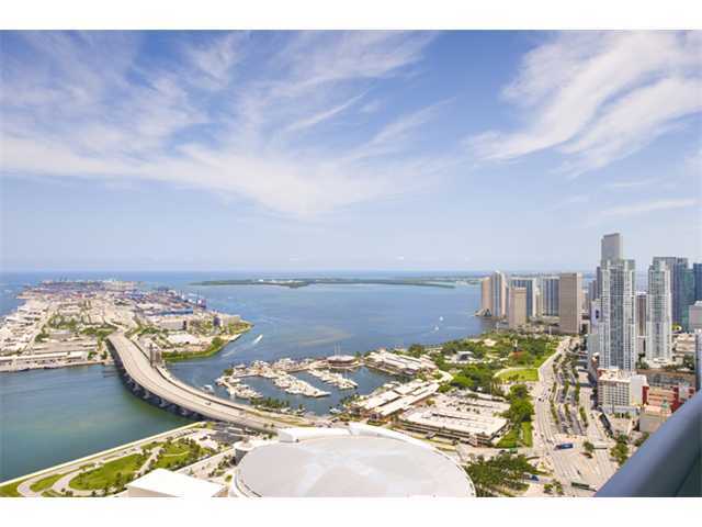 900 BISCAYNE BL # 3806