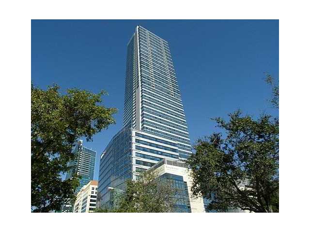 1425 BRICKELL AV # 56C