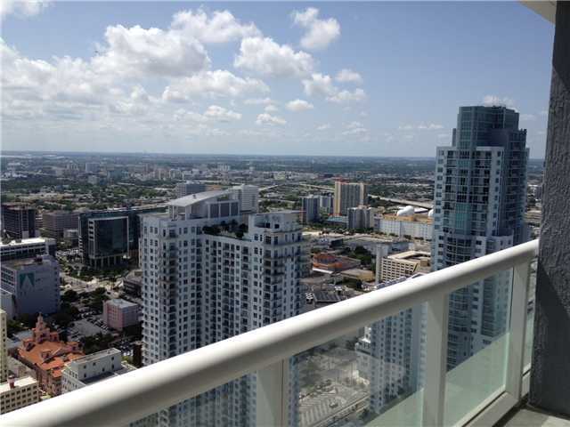 50 BISCAYNE BL # 5209