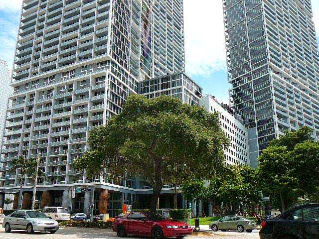 475 BRICKELL AV # 3415