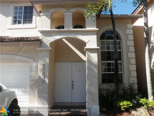 7382 NW 112 CT