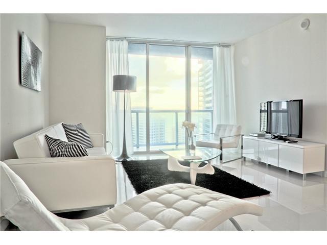 485 BRICKELL AV # 3301