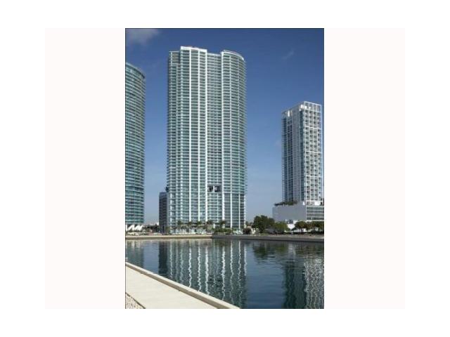 900 BISCAYNE BL # 2206