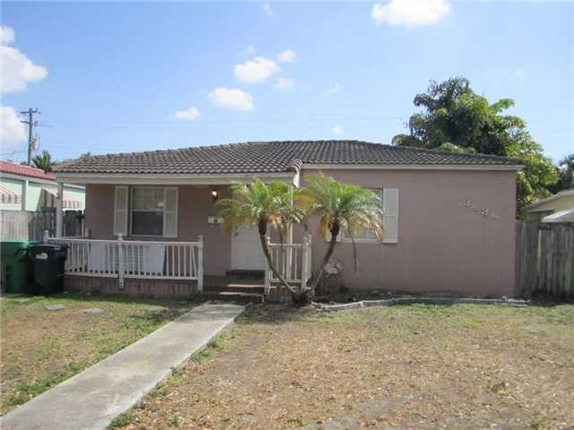 3835 SW 58 CT