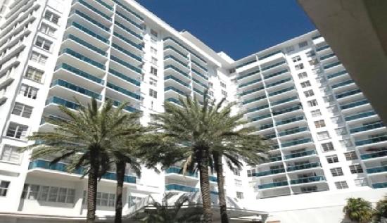 2301 Collins Ave Unit 1016