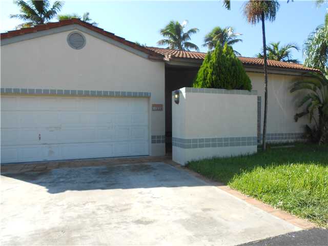 10220 SW 144 CT