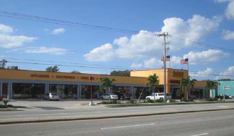 4650 S. Tamiami Trail / US 41