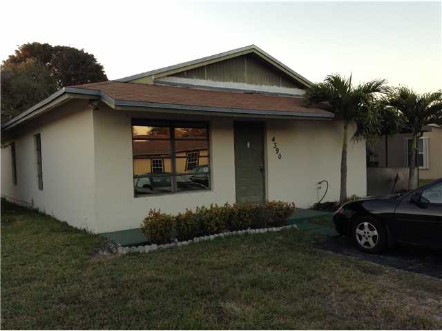 4390 SW 137 CT