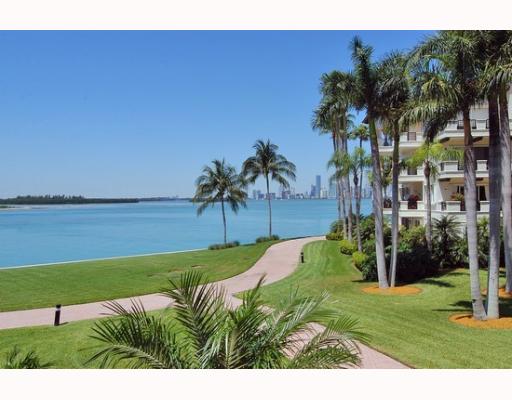 4824 FISHER ISLAND DR # 4824