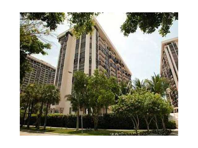 1901 Brickell Ave Apt B2211