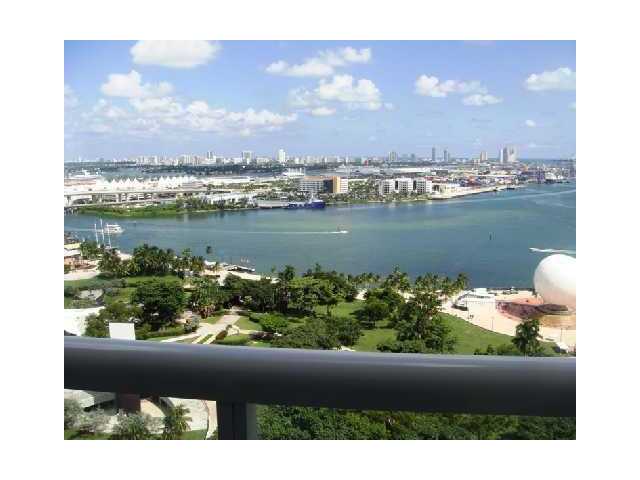 50 BISCAYNE BL # 4806