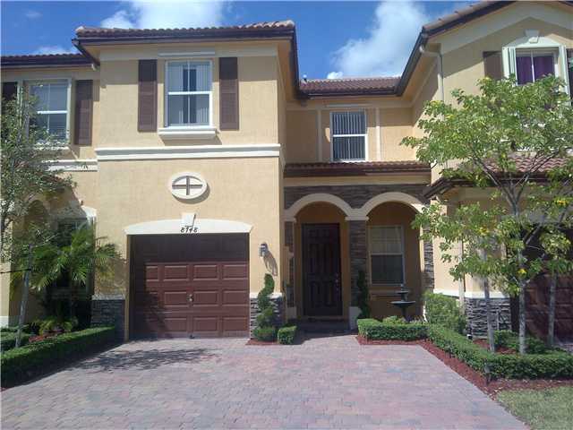 8748 NW 113 CT