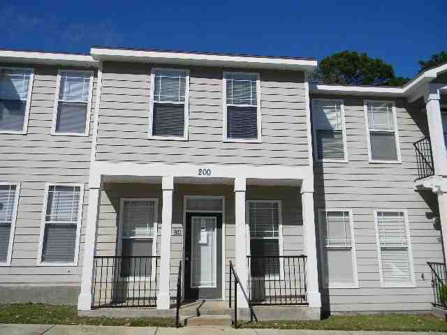 2400 Fred Smith Rd Apt 204