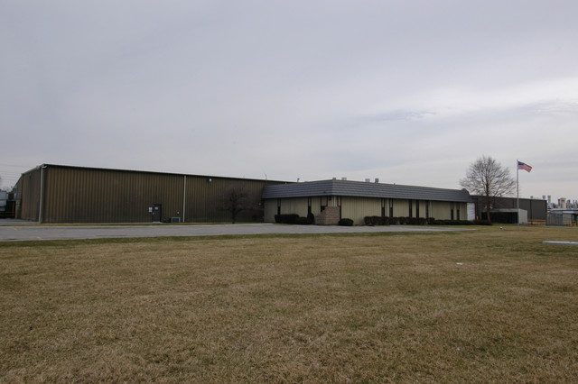 305 Industrial Parkway