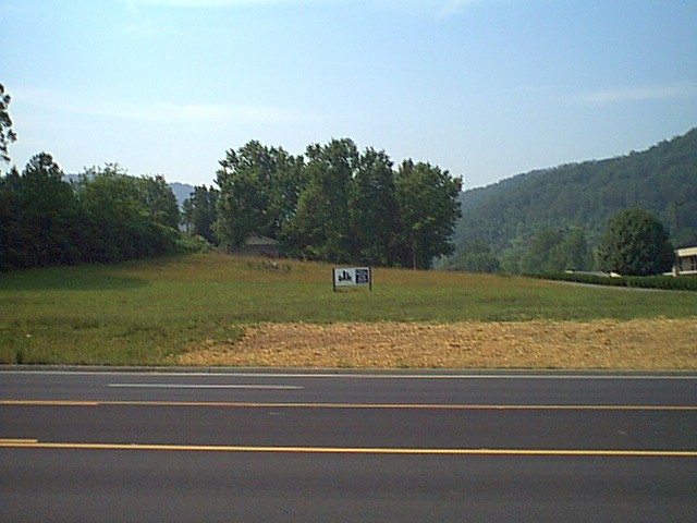 East Lamar Alexander Parkway