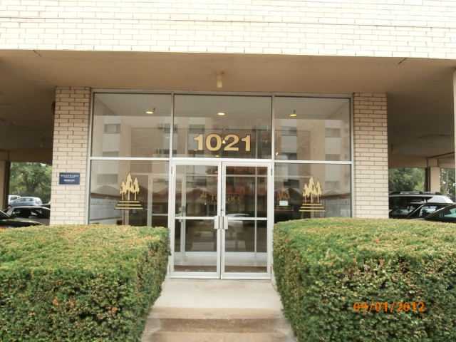 1021 Des Plaines Ave Apt 107