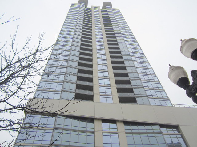 100 E 14th St Apt 1810