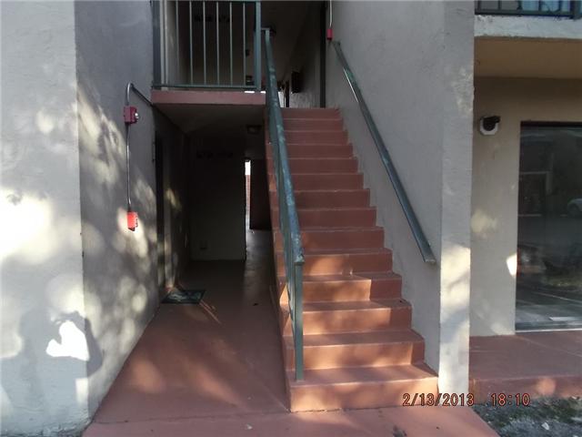 7421 SW 152 AV # 9-106