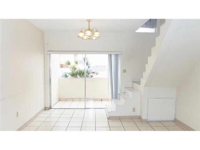 1305 W 46th St Apt 230