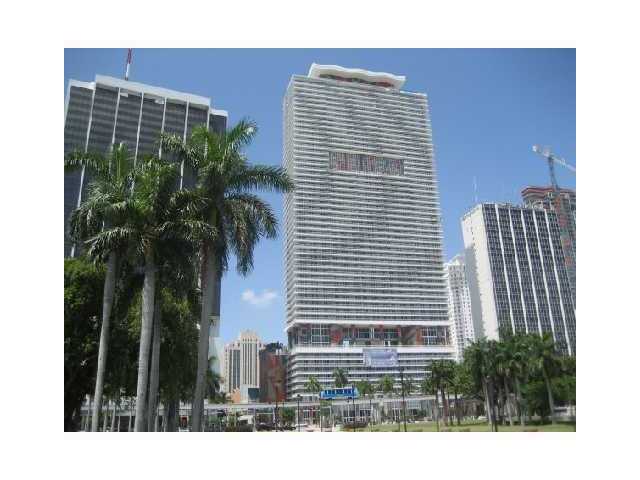 50 BISCAYNE BL # 2908