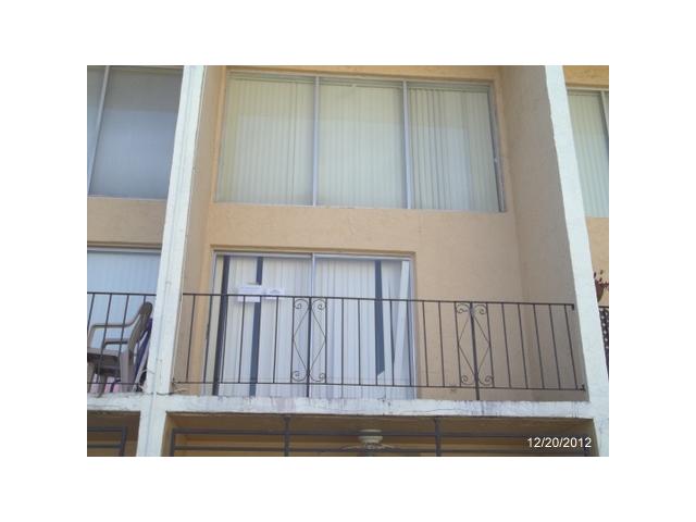 1300 W 47th Pl Apt 210a