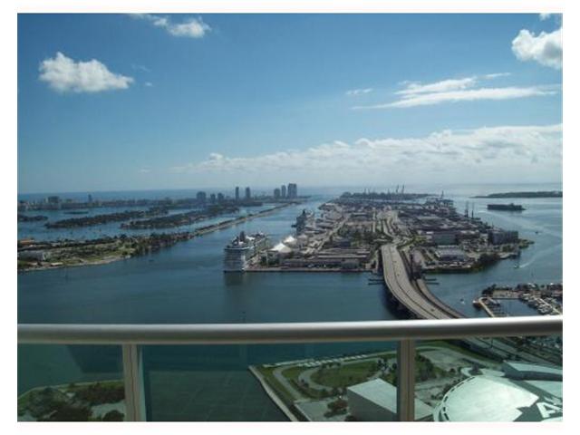 900 BISCAYNE BL # 5203