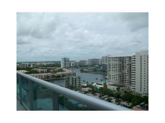 4001 OCEAN DRIVE # PH2