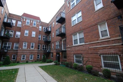 2105 E 67th St Apt 108