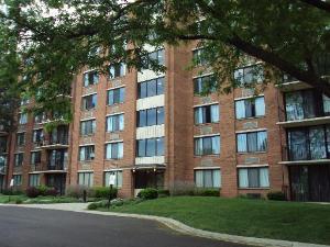 2000 Saint Regis Dr Apt 5