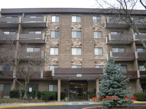 700 Wellington Ave Unit 114